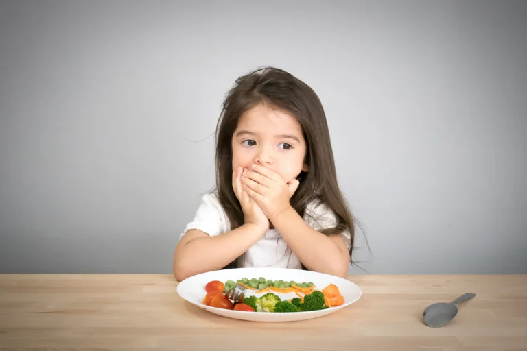 How Early Should Kids Eat Dinner